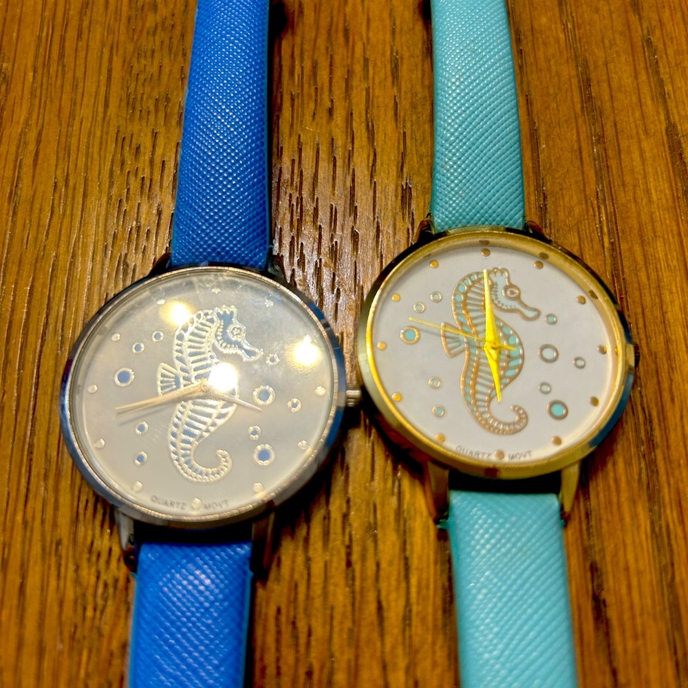Two Bay Studio Seahorse Women’s watches . No scratches or damage need batteries